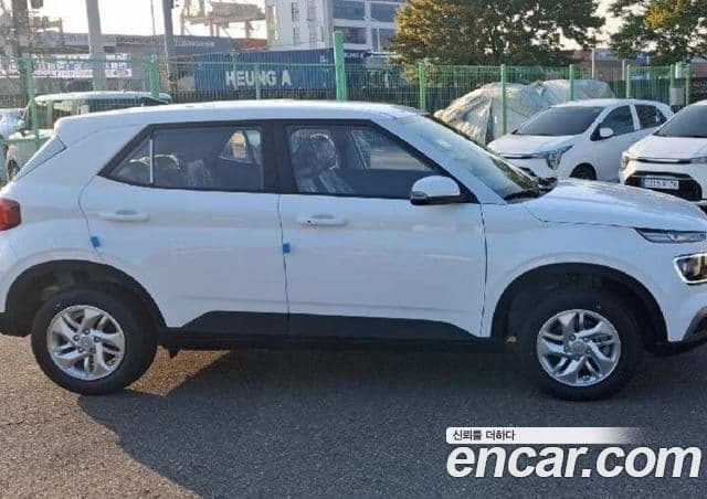 Hyundai Venue Premium, 2026 все фото