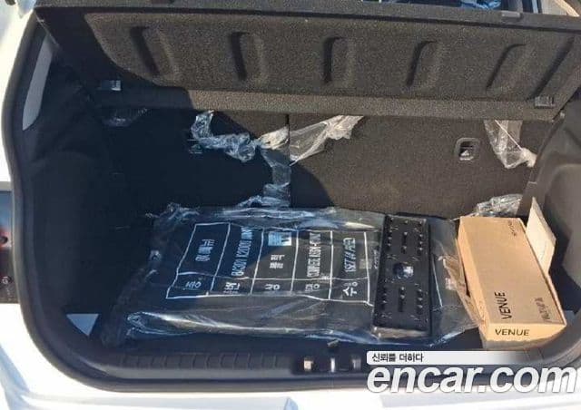 Hyundai Venue Premium, 2026 11