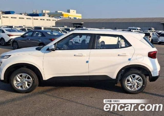Hyundai Venue Premium, 2026 12
