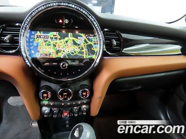 Mini Cooper S 3세대, 2024 14