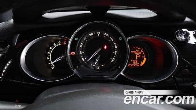 Ситроен / DS DS3 1.6 VTI So Chic, 2013 8