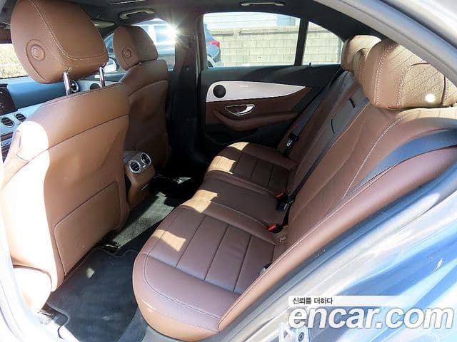 Mercedes-Benz E-класс W213 Avantgarde, 2021 6