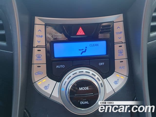 Hyundai Avante MD Premier, 2012 12