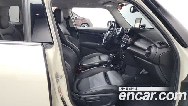 Mini Cooper D 3세대, 2015 11