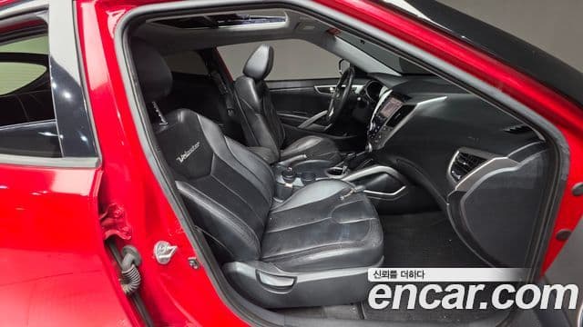 Hyundai Veloster Unique, 2012 10