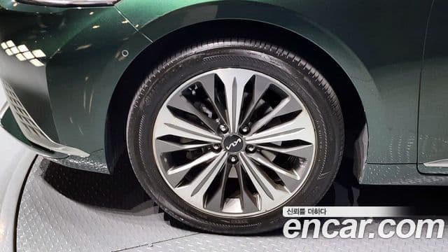 Kia K8 гибрид Signature, 2022 все фото