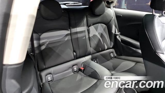 Mini Cooper D 3세대, 2018 12