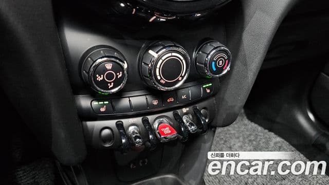 Mini Cooper D 3세대, 2018 18