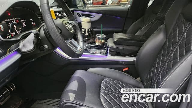 Audi Q8 (4M) Premium, 2023 6