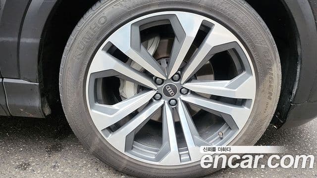 Audi Q8 (4M) Premium, 2023 18