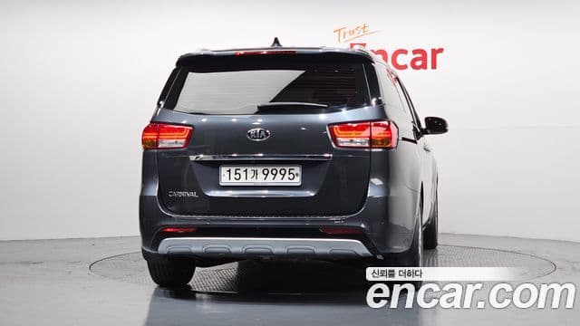 Kia All New Carnival Special, 2018 4