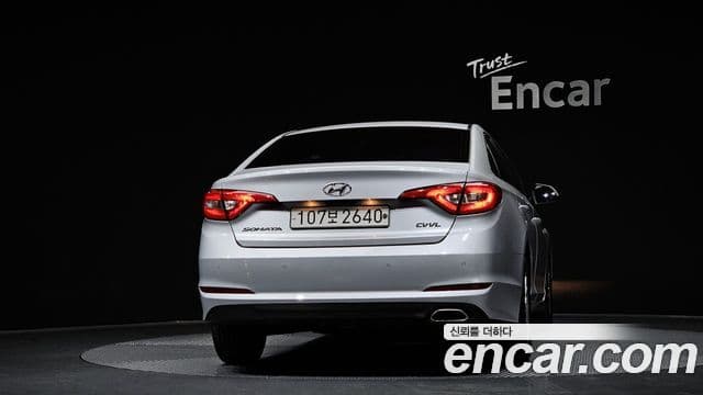 Hyundai LF Sonata Style, 2015 4