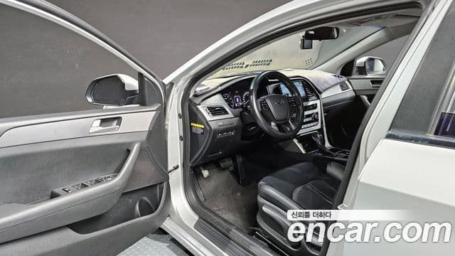 Hyundai LF Sonata Style, 2015 11