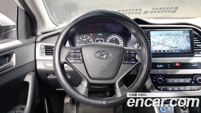 Hyundai LF Sonata Style, 2015 14