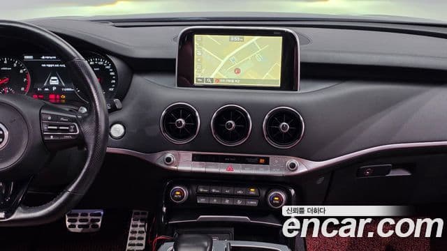 Kia 스팅어 GT, 2018 15