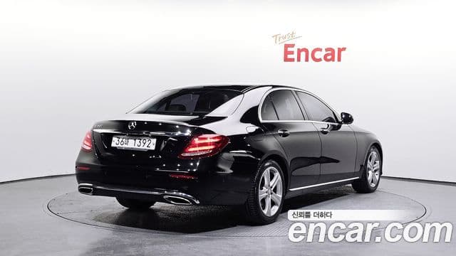 Mercedes-Benz E-класс W213 Avantgarde, 2017 2