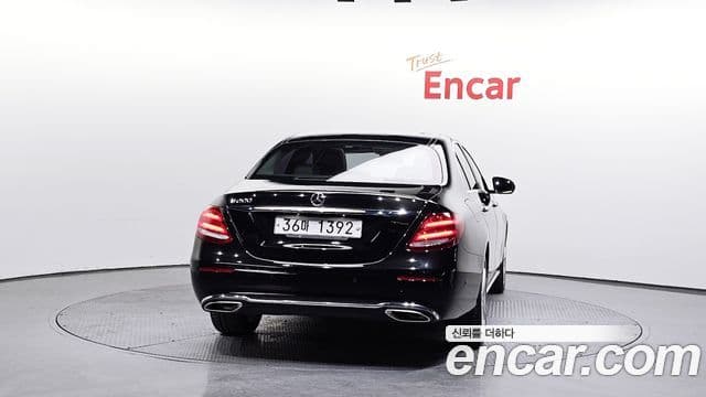 Mercedes-Benz E-класс W213 Avantgarde, 2017 4