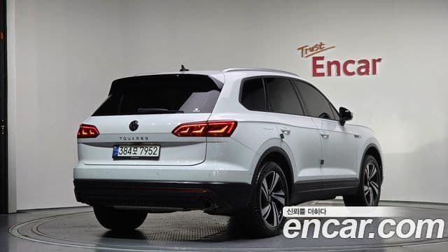 Volkswagen Touareg 3세대 Premium, 2023 2