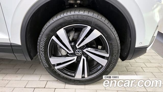 Volkswagen Touareg 3세대 Premium, 2023 все фото
