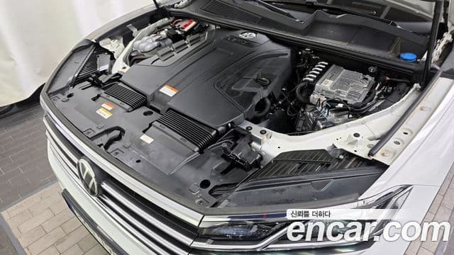Volkswagen Touareg 3세대 Premium, 2023 6