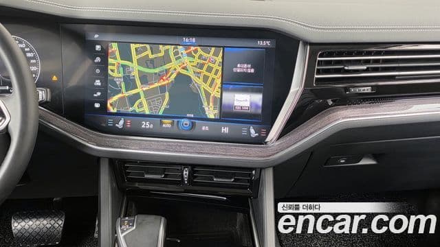 Volkswagen Touareg 3세대 Premium, 2023 14