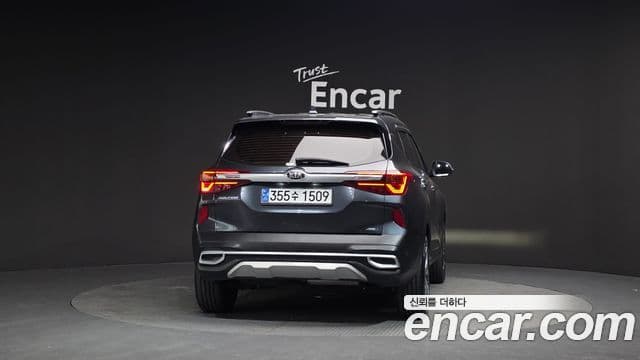 Kia Seltos Signature, 2022 4