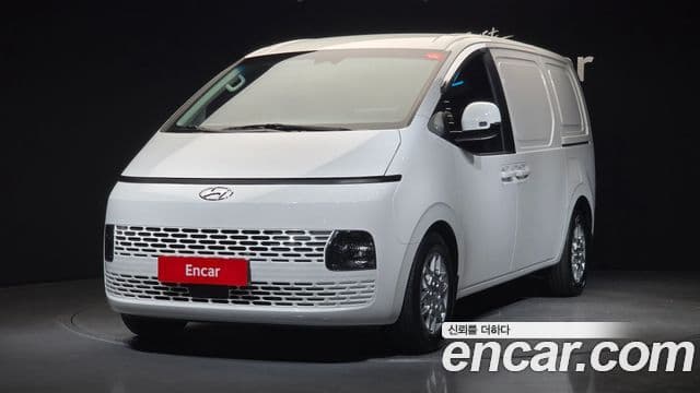Hyundai Staria Modern, 2022 1