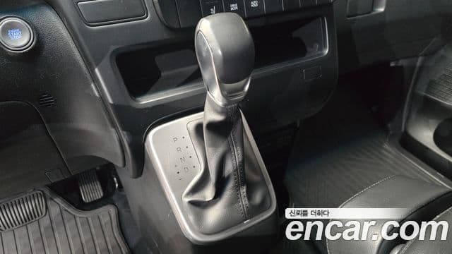 Hyundai Staria Modern, 2022 9