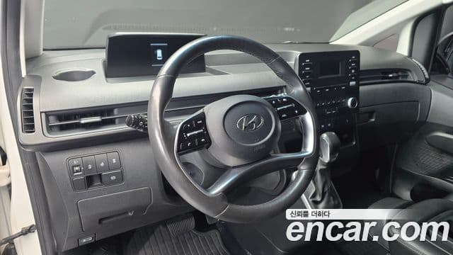 Hyundai Staria Modern, 2022 13