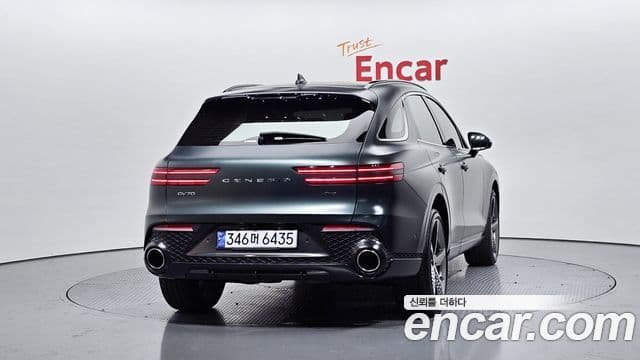 Genesis GV70, 2021 4