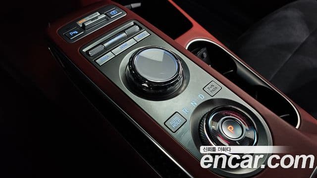 Genesis GV70, 2021 9