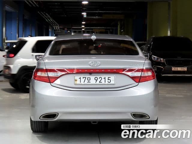 Hyundai Grandeur HG Luxury, 2011 3