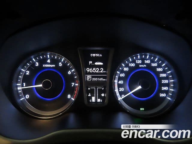 Hyundai Grandeur HG Luxury, 2011 10