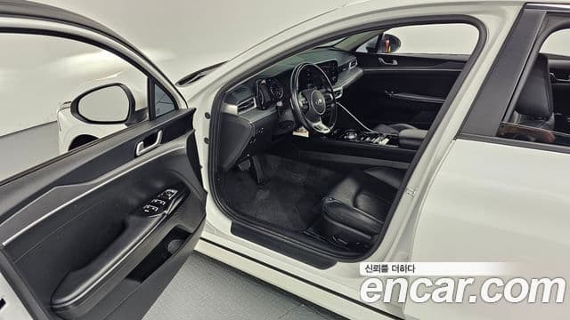 Kia K5 3세대 Prestige, 2021 11