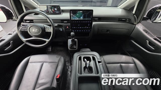 Hyundai Staria Modern, 2025 7