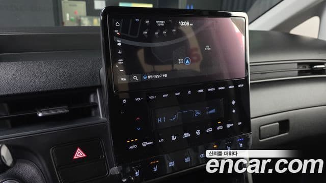 Hyundai Staria Modern, 2025 12