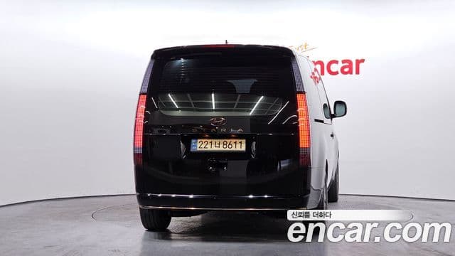 Hyundai Staria Inspiration, 2023 4