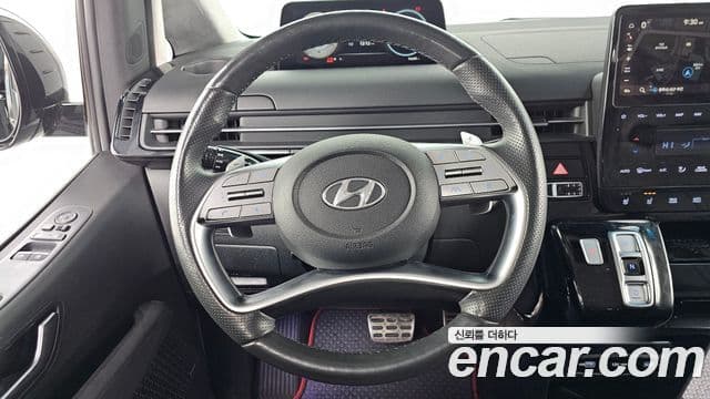 Hyundai Staria Inspiration, 2023 14