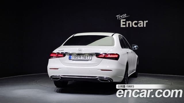 Mercedes-Benz E-класс W213 Avantgarde, 2021 4