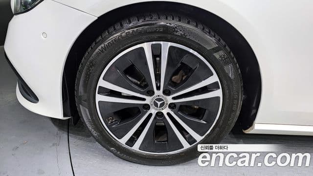 Mercedes-Benz E-класс W213 Avantgarde, 2021 все фото