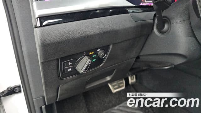 Volkswagen 아테온 2.0 TDI R-LINE 4모션, 2023 17