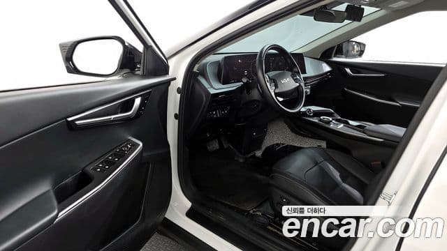 Kia EV6 Air, 2022 10