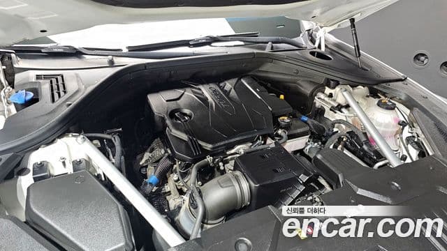 Genesis GV70, 2021 6