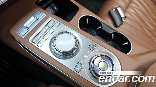 Genesis GV70, 2021 9