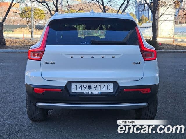 Volvo XC40 B4 Inscription, 2021 4