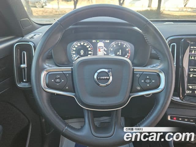 Volvo XC40 B4 Inscription, 2021 17