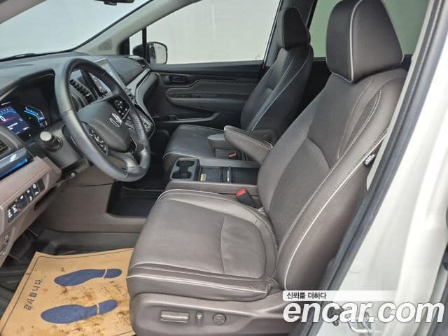 Honda Odyssey 5세대, 2022 11