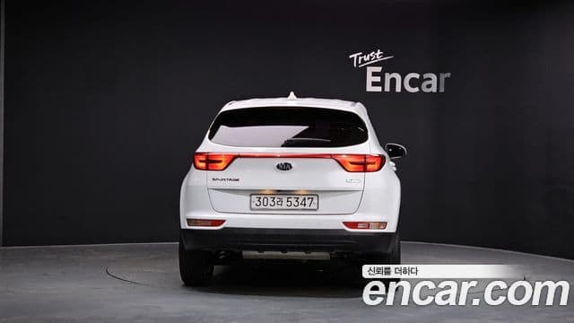 Kia Sportage 4세대 дизель 1.7 2WD Trendy, 2016 4
