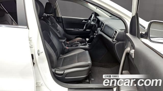 Kia Sportage 4세대 дизель 1.7 2WD Trendy, 2016 11