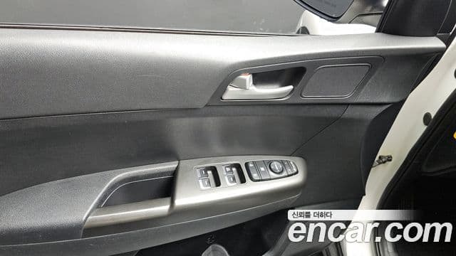 Kia Sportage 4세대 дизель 1.7 2WD Trendy, 2016 17